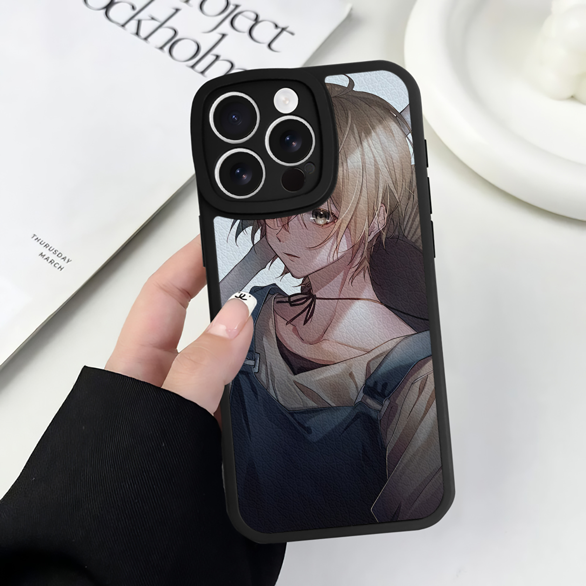 （画像用） 文豪ストレイドッグス Bungo Stray Dogs 【iPhone 16シリーズ対応】シリコンスマホケース（レザー調） 材質：シリコン